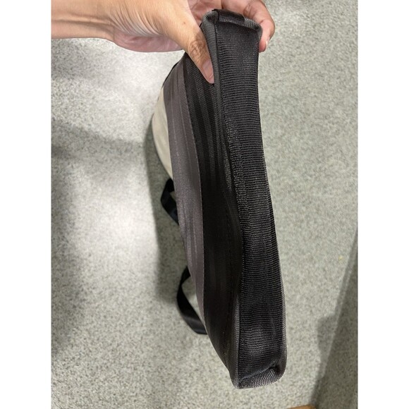 Harvey's Original Seatbelt Streamline Crossbody Bag Shoulder Neutral Gray - Picture 13 of 16